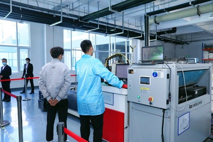 Hyperline Beijing Ltd. üreticinin üretim hattı
